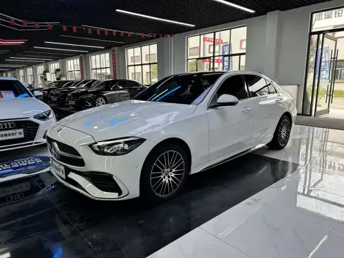 Mercedes-Benz C-Class, 2024