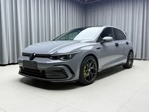 Volkswagen Golf, 2023