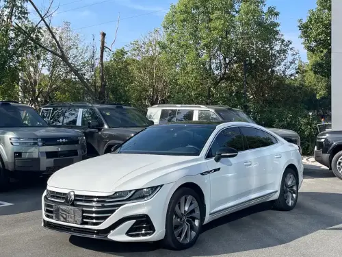 Volkswagen CC, 2024