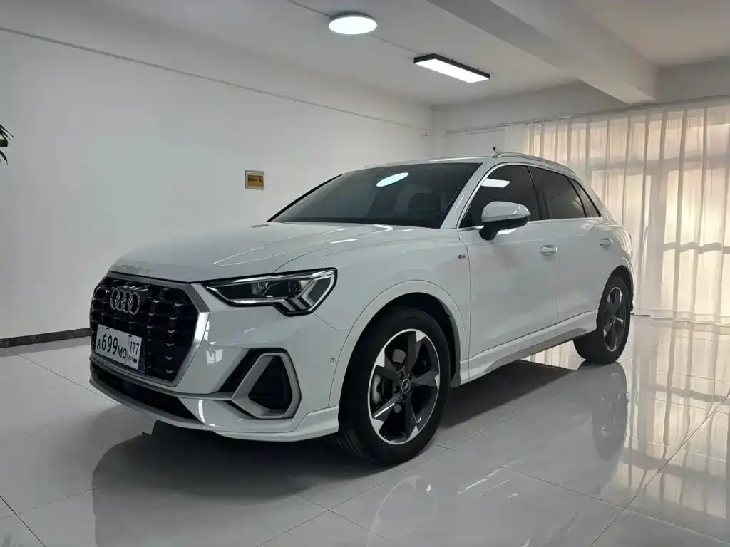 Audi Q3, 2023
