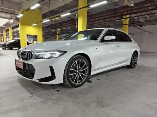 BMW 3-Series, 2023