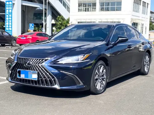 Lexus ES, 2023