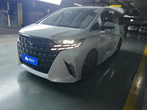 Toyota Alphard, 2024
