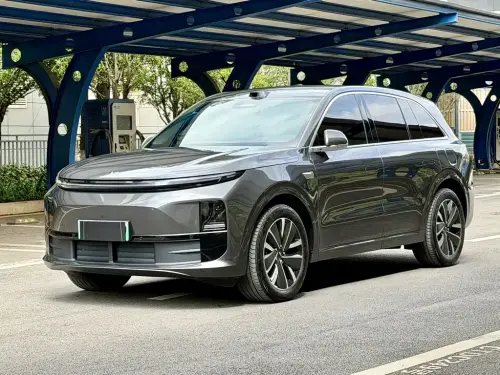 Li Auto L6, 2025