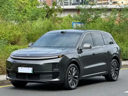 Li Auto L6, 2025