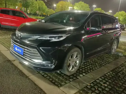 Toyota Sienna, 2024