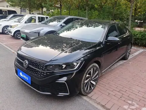 Volkswagen Passat, 2023