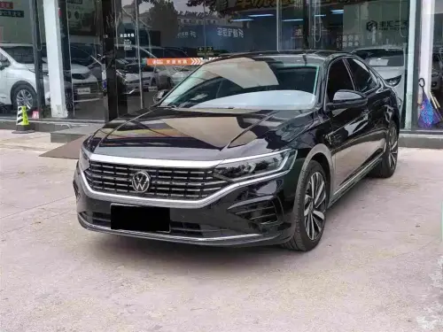 Volkswagen Passat, 2023