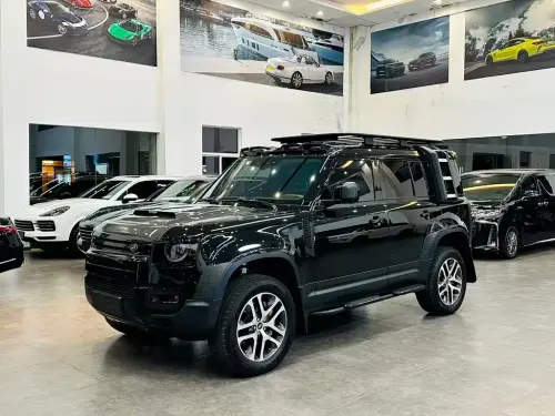 Land Rover Defender, 2023