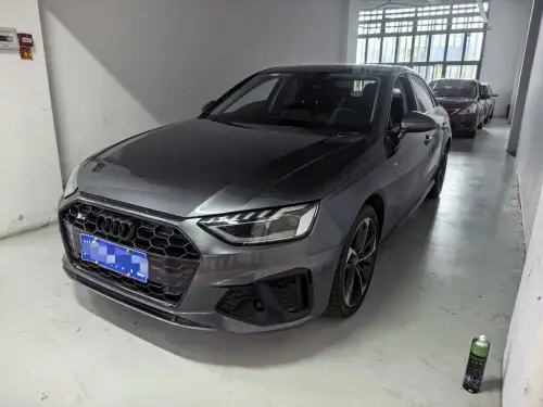 Audi A4, 2021