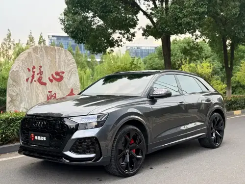 Audi RSQ8, 2021