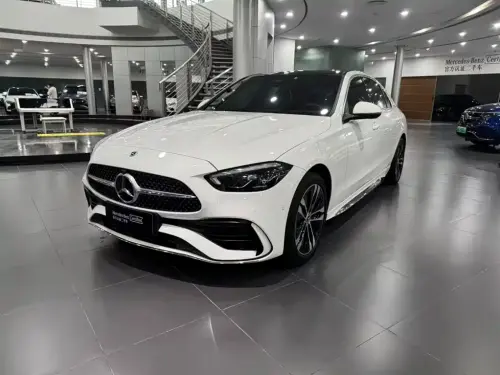 Mercedes-Benz C-Class, 2024