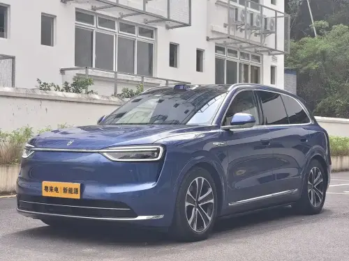 AITO M7, 2025