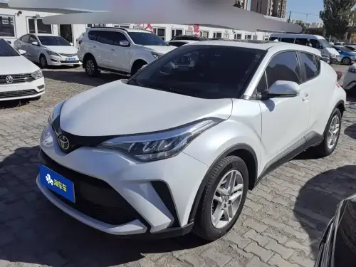 Toyota C-HR, 2022