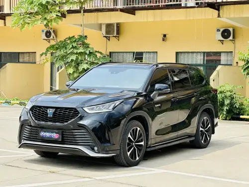 Toyota Crown Kluger, 2024