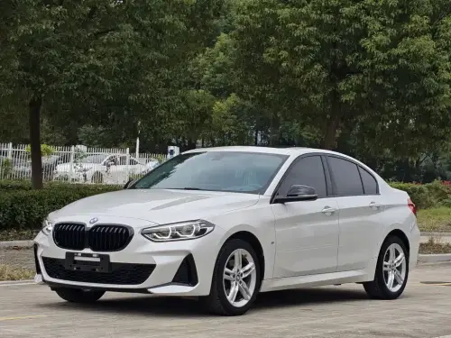BMW 1-Series, 2022
