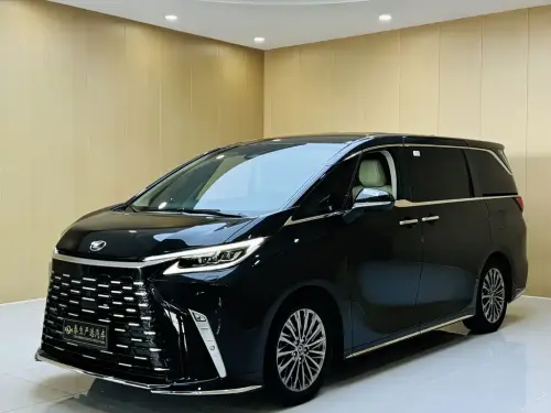 Lexus LM, 2023