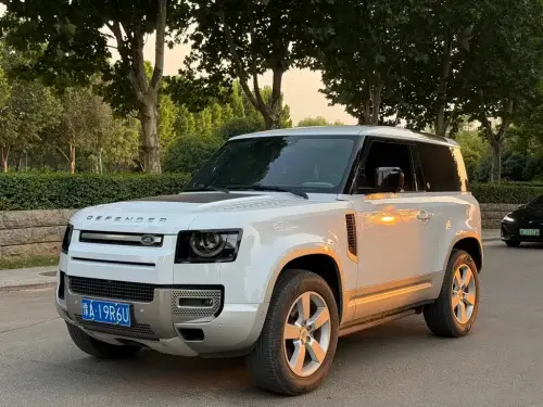 Land Rover Defender, 2022