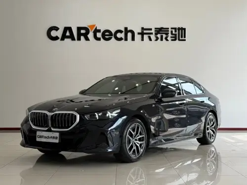 BMW 5-Series, 2025