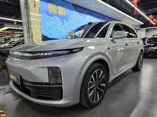 Li Auto L7, 2025
