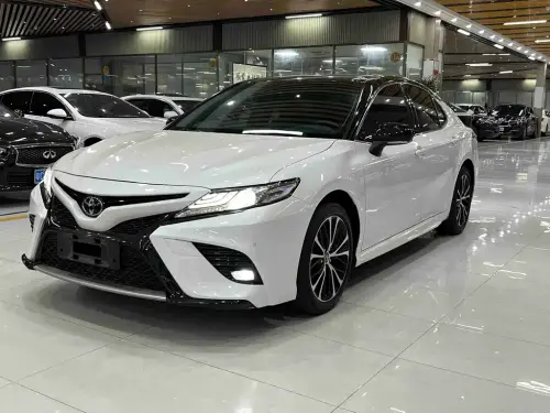 Toyota Camry, 2021