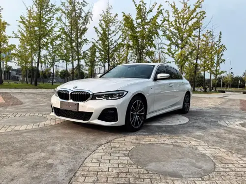 BMW 3-Series, 2021