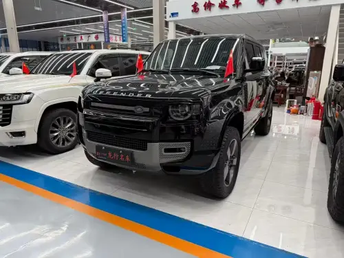 Land Rover Defender, 2024