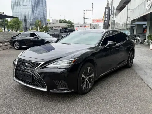 Lexus LS, 2021