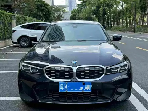 BMW 3-Series, 2023