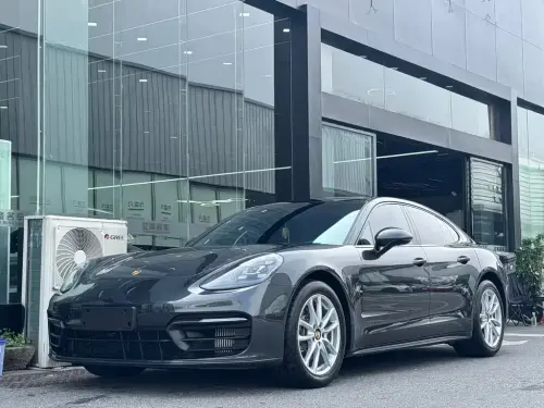 Porsche Panamera, 2023