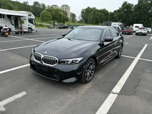 BMW 3-Series, 2023