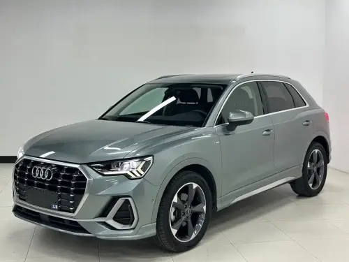 Audi Q3, 2022