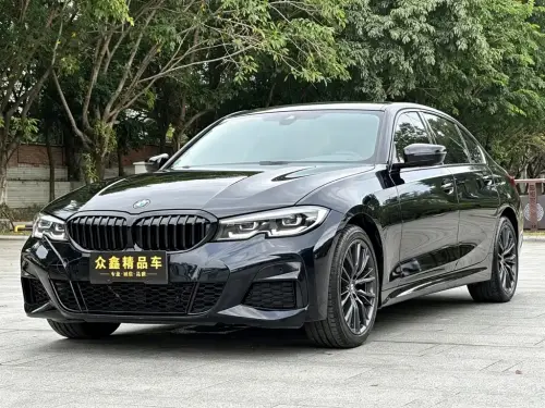 BMW 3-Series, 2022