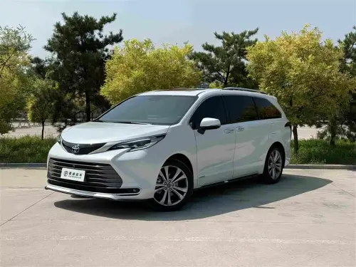 Toyota Sienna, 2024