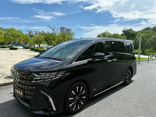 Toyota Alphard, 2024