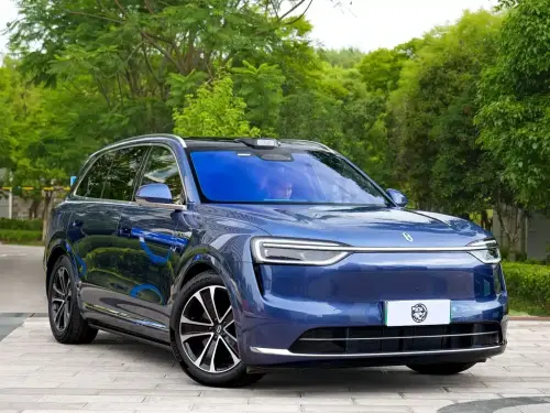 AITO M7, 2025