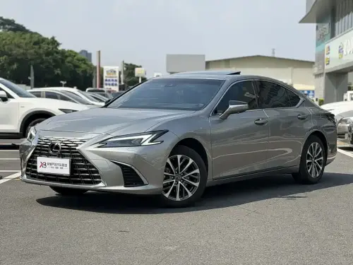 Lexus ES, 2026