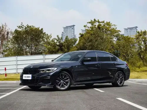 BMW 3-Series, 2022