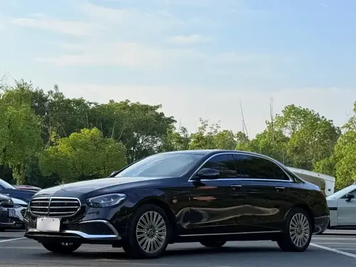 Mercedes-Benz E-Class, 2022