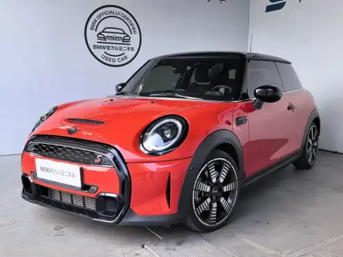 Mini MINI, 2024