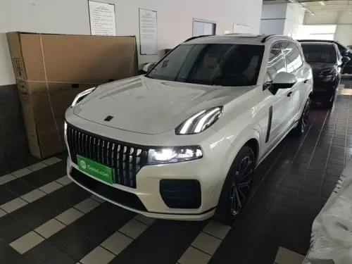 Lynk & Co 09, 2023