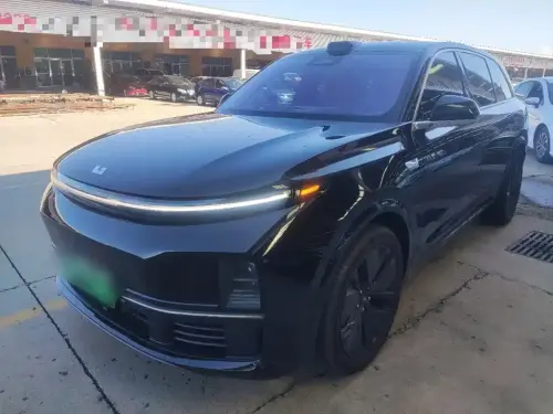 Li Auto L7, 2025