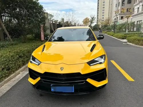 Lamborghini Urus, 2021