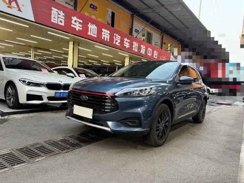 Ford Escape, 2023