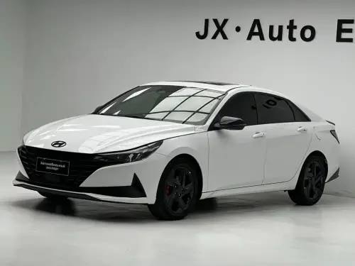 Hyundai Elantra, 2023