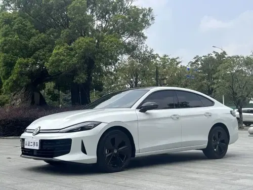 Volkswagen Lamando, 2025