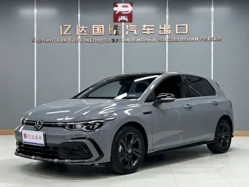 Volkswagen Golf, 2022