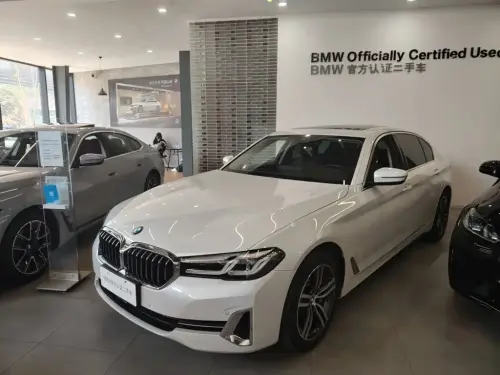 BMW 5-Series, 2022
