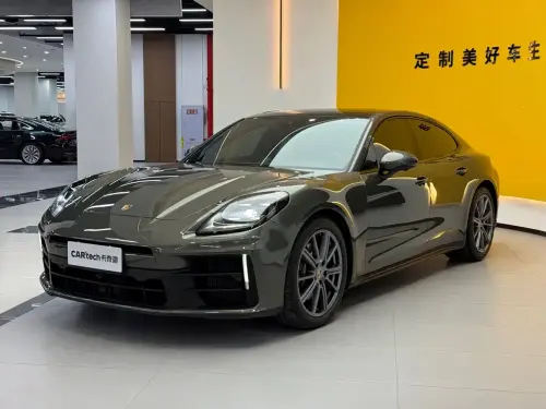 Porsche Panamera, 2024