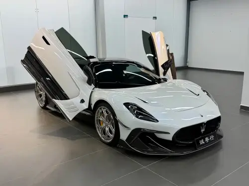 Maserati MC20, 2022